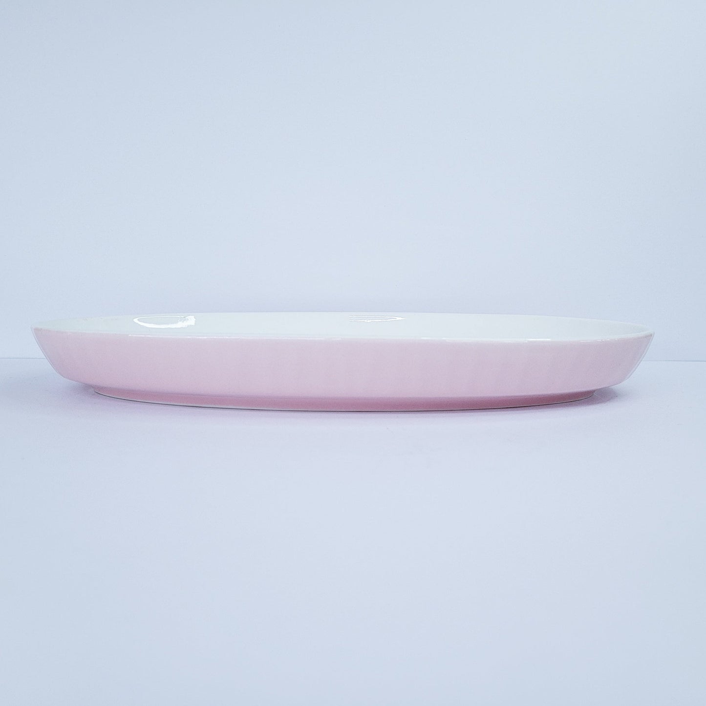 Plato ovalo c/borde negro 1351255-118