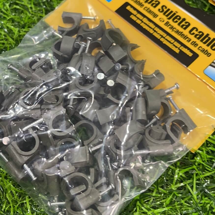 Grapa sujeta cable 8mm 833130