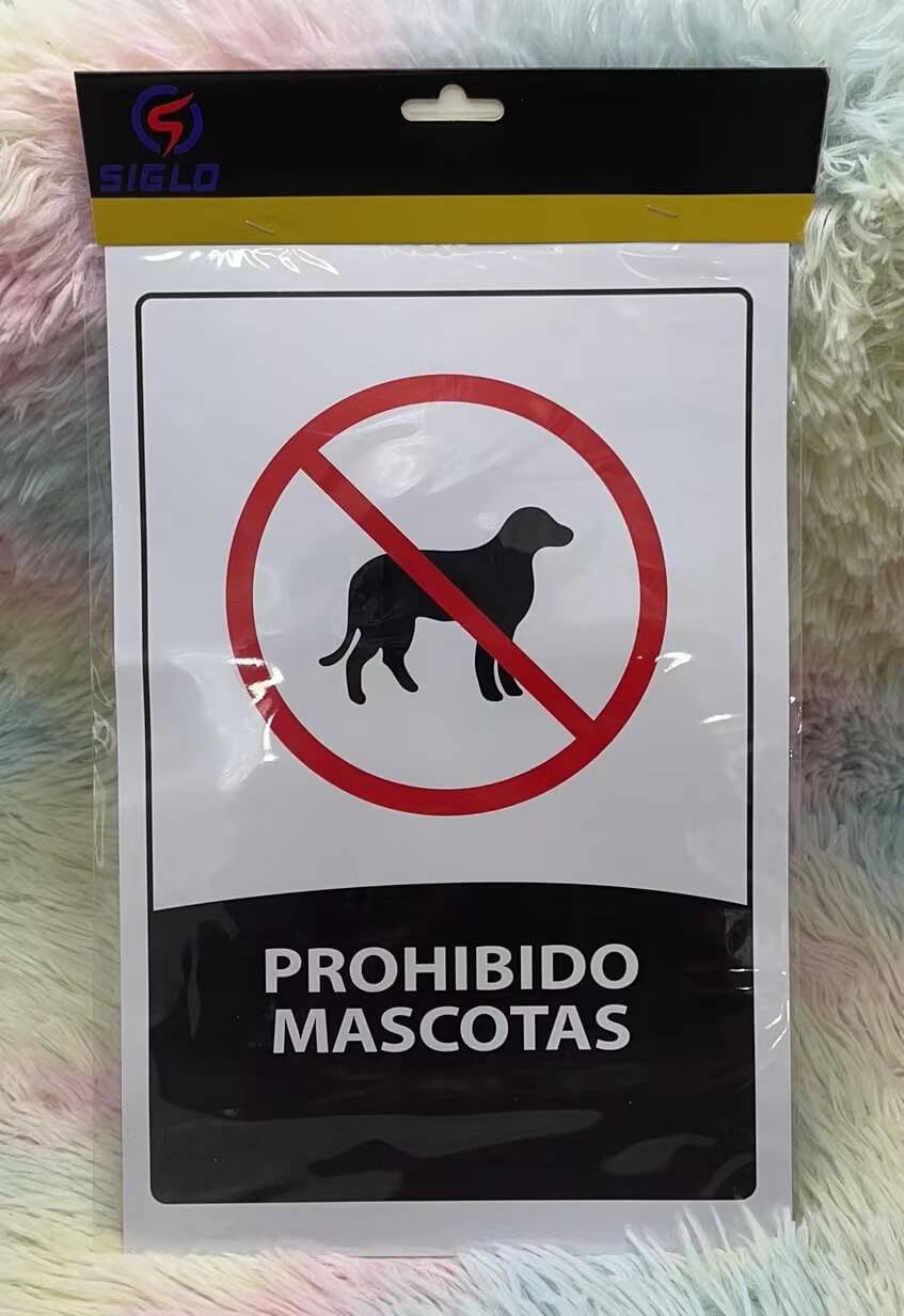Letrero prohibido mascotas20253-17