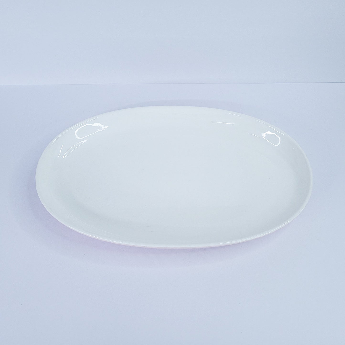 Plato ovalo c/borde negro 1351255-118