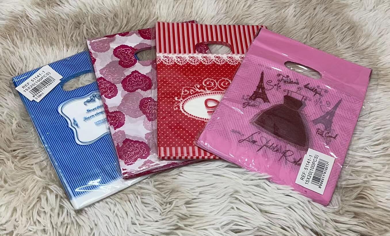 Bolsa plastica c/disenos 15x20100pcs 51141-1