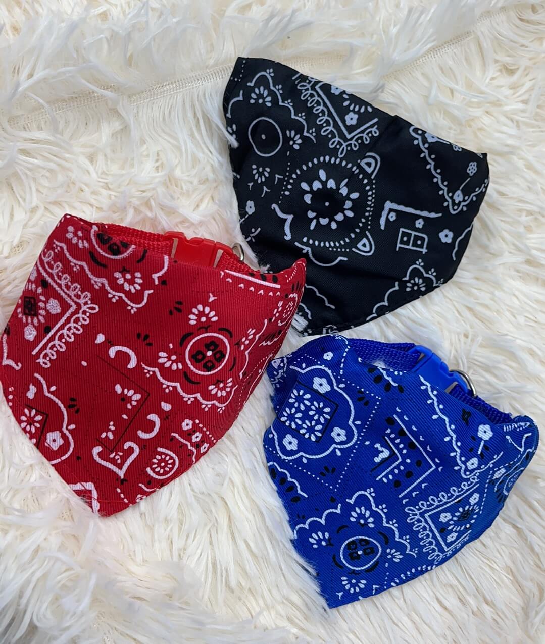 Pano triangular de perro 1pcs13878-8/51003-123