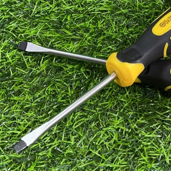 Desatornillador plano 5x75mmft06223