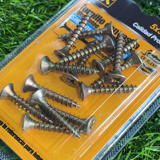 Tornillo con rosca 5x30mm19690-16